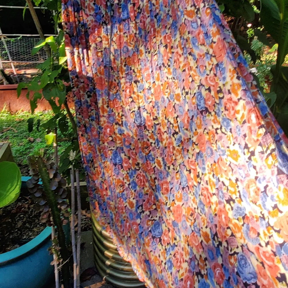Pleated Maxi Skirt Floral Print In Fall Colors Draw String Adjustable Waist EUC